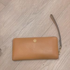 Tory Burch wallet/wristlet